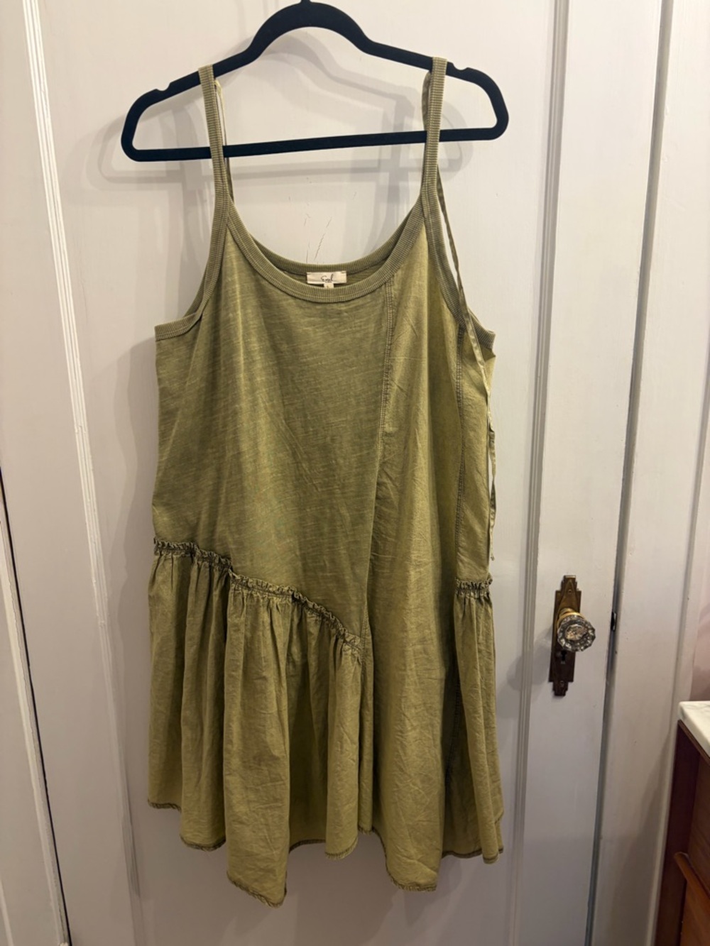 Easel Light Olive Green Drop-Waist Sleeveless Tank
